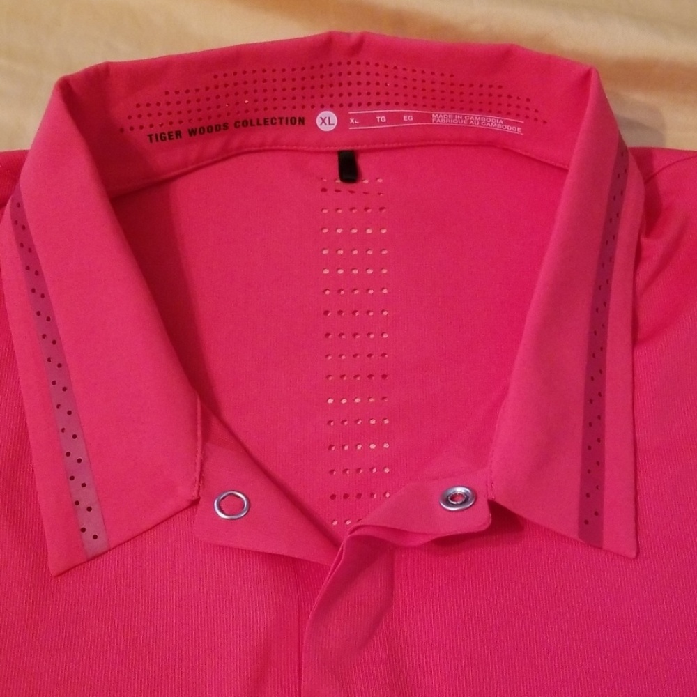 NIKE golf shirt